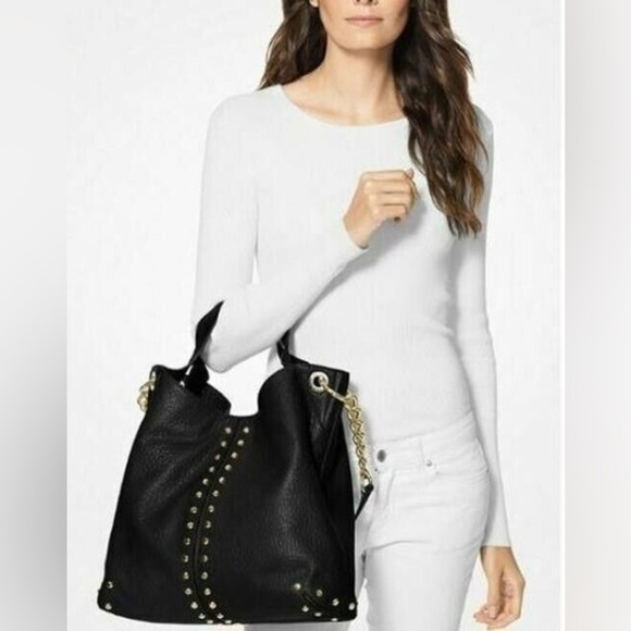 Michael Kors Uptown Astor Black Gold Studded Leather Carryall Large Tote Bag - Picture 2 of 9